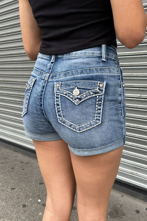 WAXJEAN 2000s Style Rhinestone Bedazzled Denim Shorts with Great Stretch
