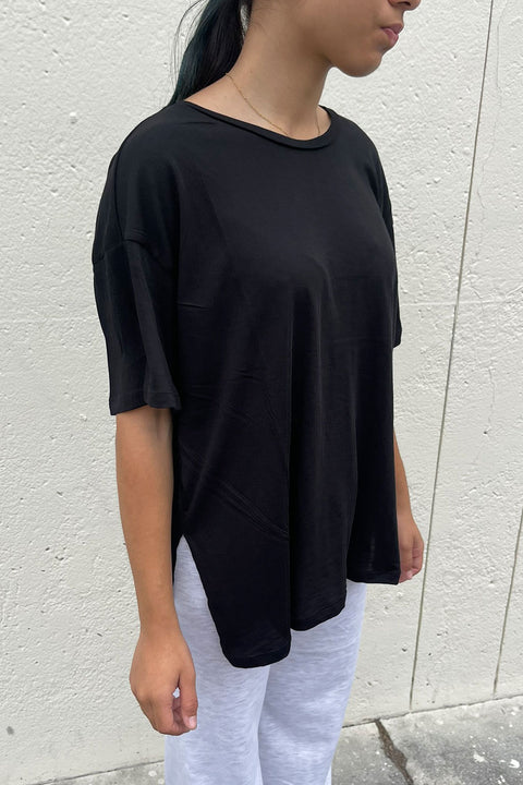Basic Oversized Round Neck Drop Shoulder Short Sleeve T-Shirt with Side Slit