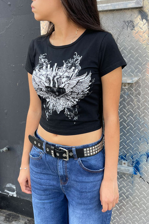 Grunge Style Wing & Heart Print Short Sleeve Crop Knit Top