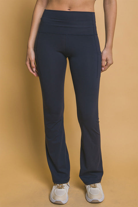 Basic High- Waisted Activewear Flared Leggings With Side Pockets