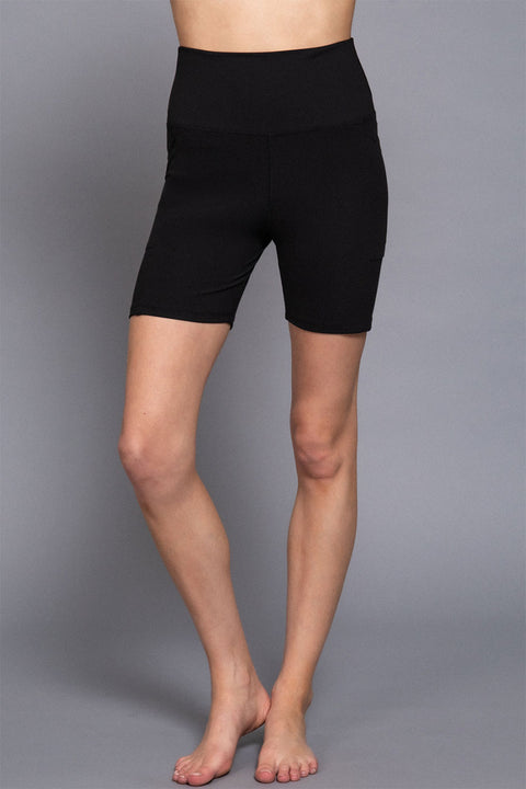 Basic Waist Band Activewear Bike Shorts With Pocket