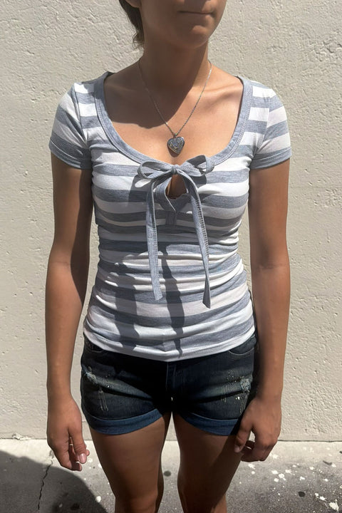 2000s Y2K Grunge Style Stripped Scoop Neck Short Sleeve Top