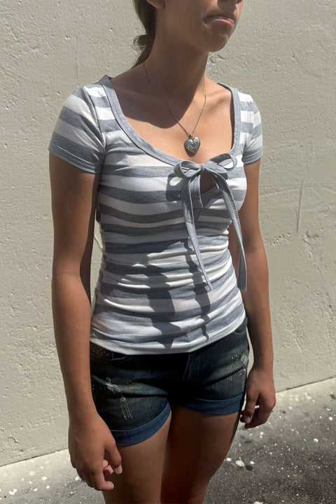 2000s Y2K Grunge Style Stripped Scoop Neck Short Sleeve Top