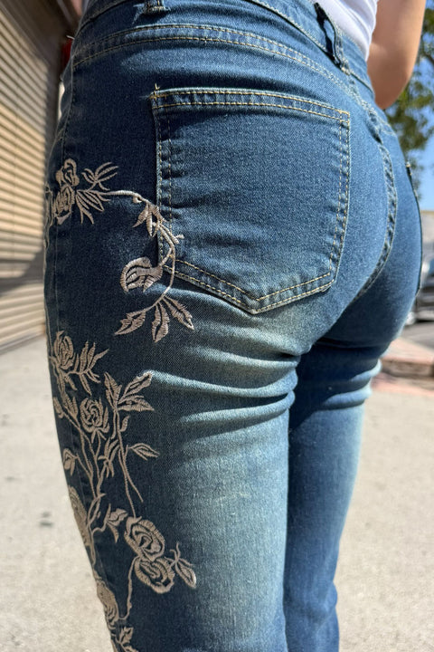 Y2K 2000s Mid-Rise Floral Pattern Embroidered Medium Wash Flare Boot Cut Jean with Good Stretch
