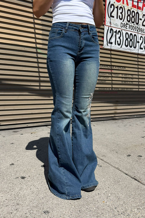 Y2K 2000s Mid-Rise Floral Pattern Embroidered Medium Wash Flare Boot Cut Jean with Good Stretch