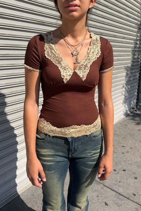 2000s Vintage Style Lace Decorated V-Neck Short Sleeve Top