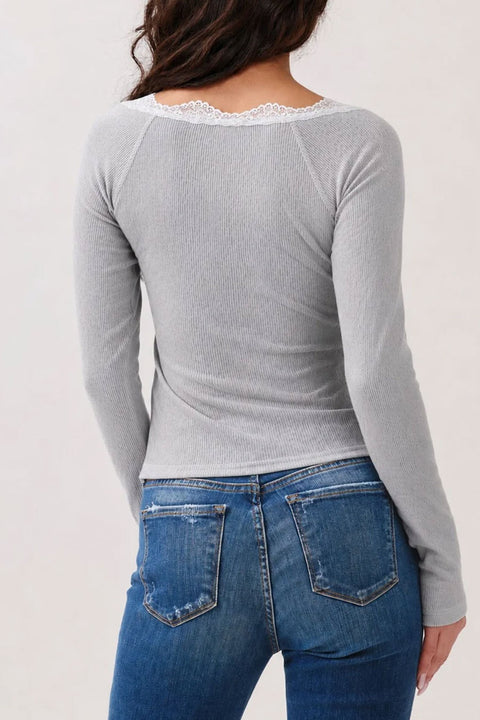 2000s Henley Ruched Scoop Neck Lace Trim Long Sleeve Ribbed Top