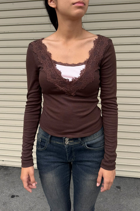 2000s Romantic Lace-Trimmed V-Neck Long Sleeve Top with Contrast Pink Inset